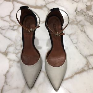 Schultz high heels black and white